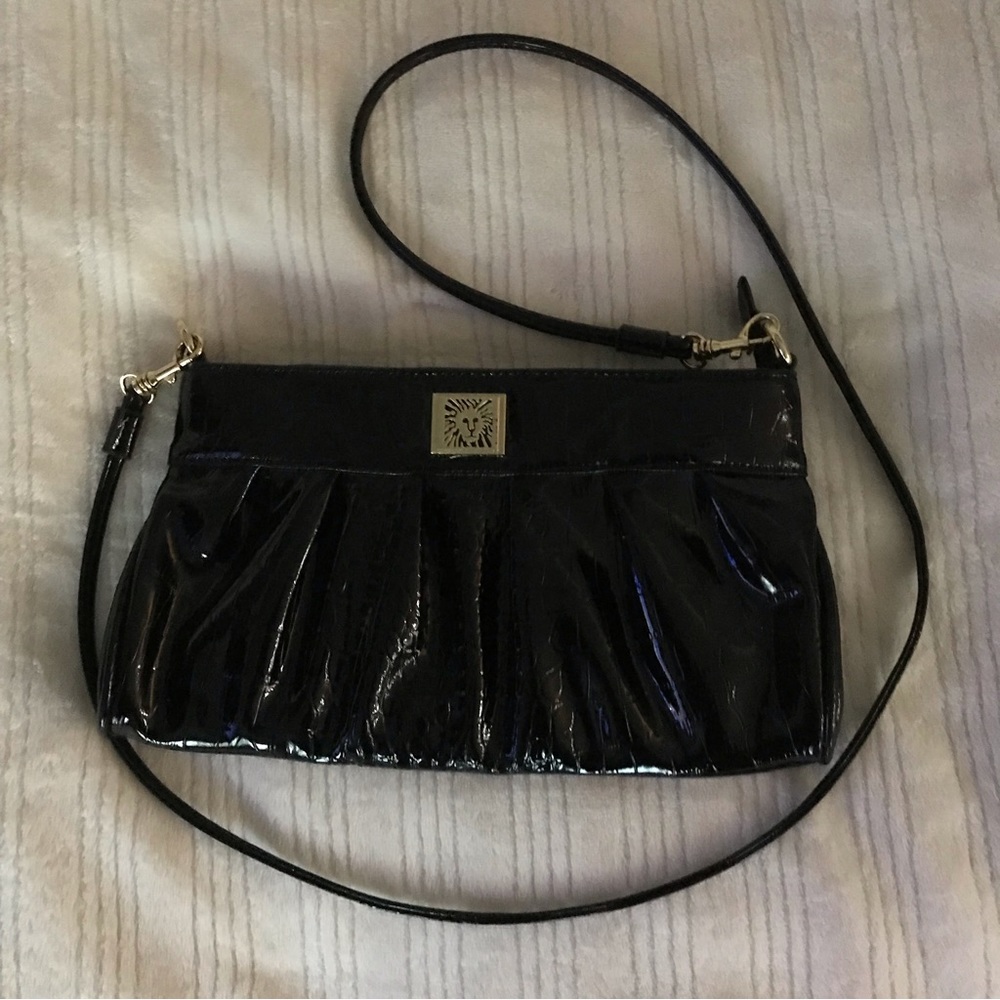 Ann Klein NWOT Crossbody/clutch patent purse BLACK